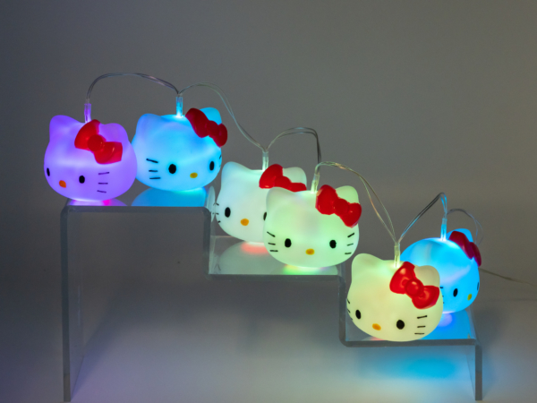 HK_811316_HK FAIRY LIGHTS ALLUMEE 02_F_S Guirlande Lumineuse Hello Kitty 6