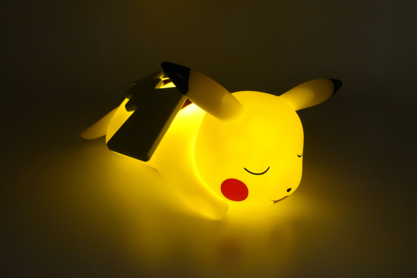 PK_811360_PIKA25 SLEEPING NEW MOUTH ALLUME R_D おやすみピカチュウ ライトアップ3Dフィギュア25 cm 15